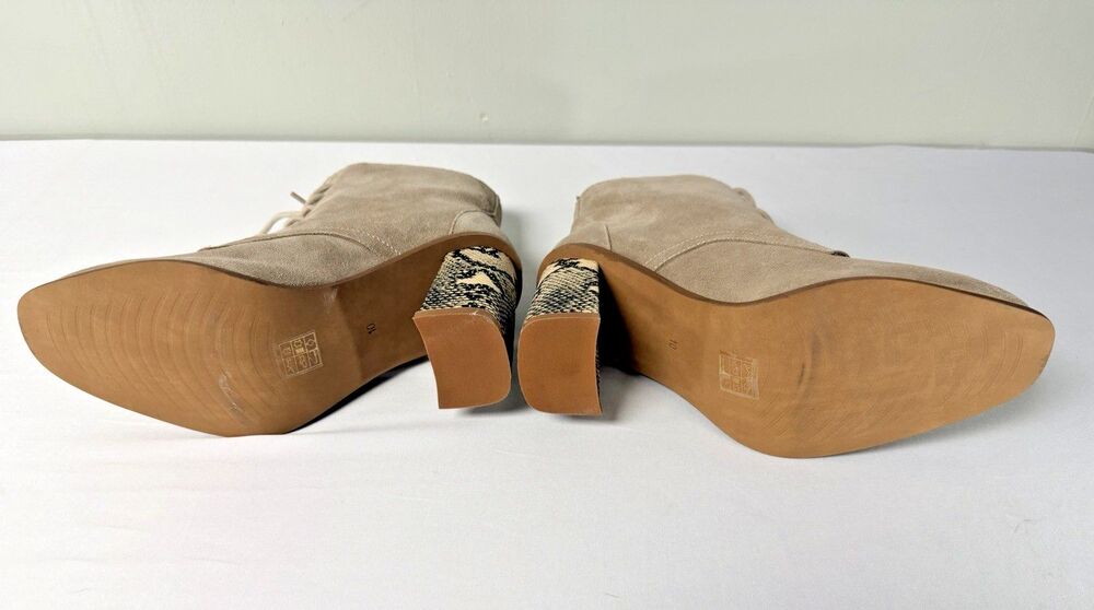 Journee Edda Bootie Women’s Size 10 Beige Lace-Up Ankle Boots Block Heel - Picture 5 of 8